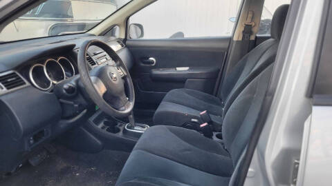 2010 Nissan Versa 1.8 S