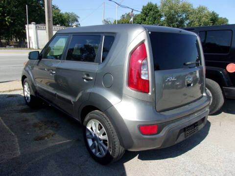 2012 Kia Soul +