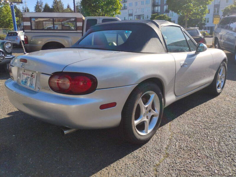2001 Mazda MX-5 Miata