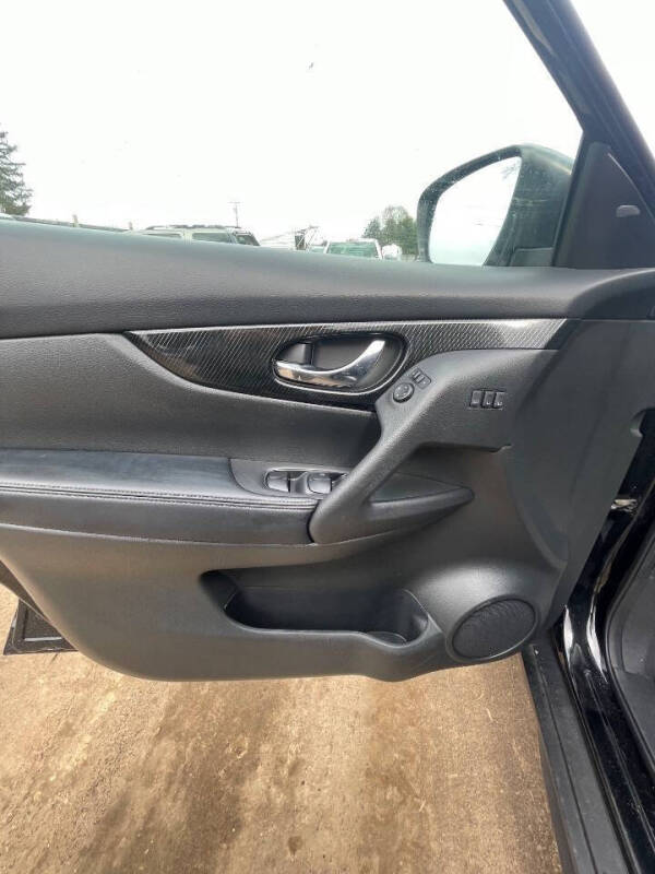 2017 Nissan Rogue SL