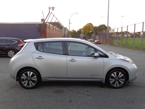 2017 Nissan LEAF SL
