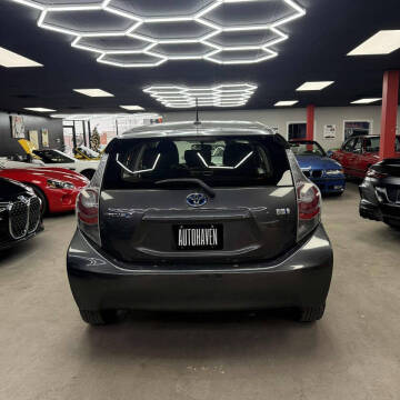 2013 Toyota Prius c Three