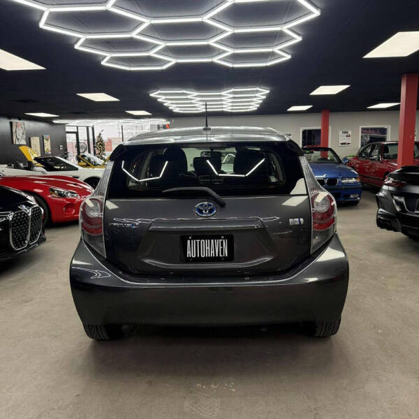 2013 Toyota Prius c Three