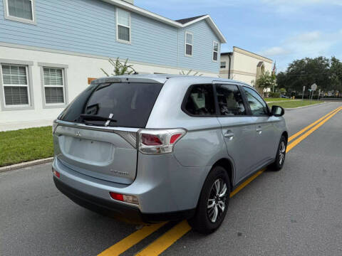 2014 Mitsubishi Outlander ES