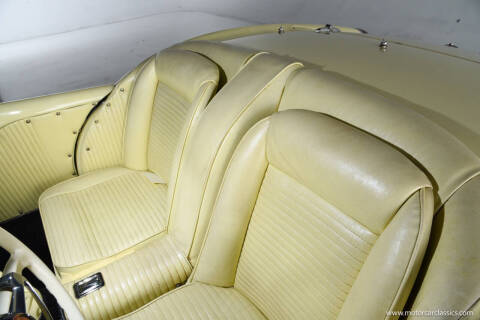 1954 Kaiser Darrin