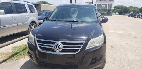 2011 Volkswagen Tiguan for sale at Auto Finance La Meta in San Antonio TX