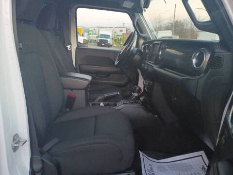 2021 Jeep Gladiator Overland