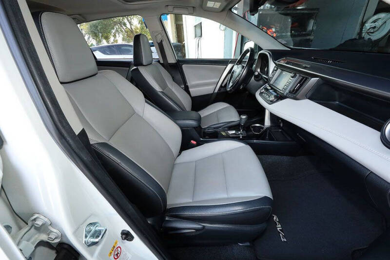 2016 Toyota RAV4 Hybrid Limited