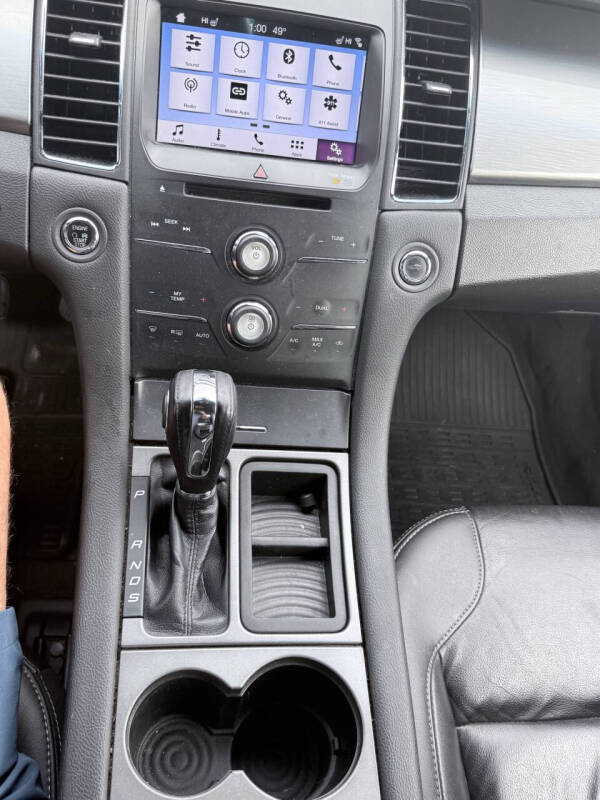 2019 Ford Taurus SEL