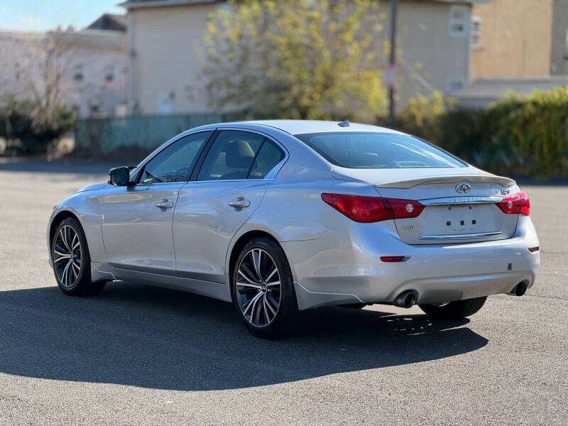 2014 INFINITI Q50 Premium photo 19