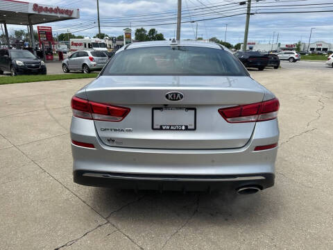 2019 Kia Optima LX