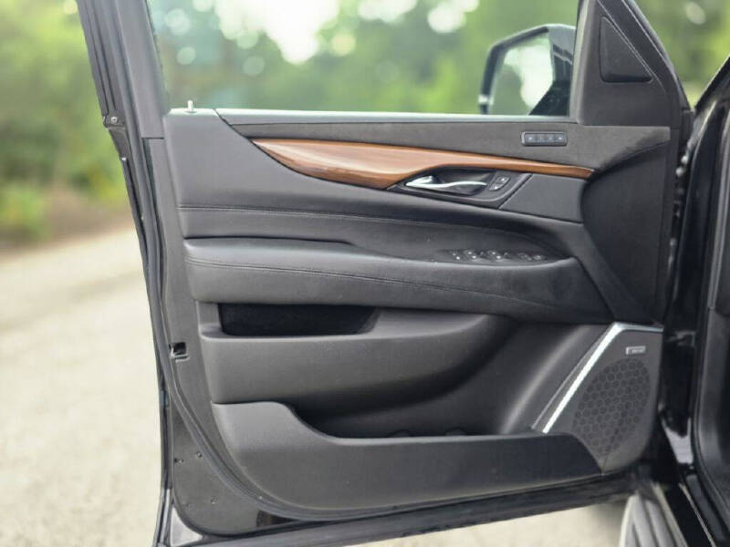 2020 Cadillac Escalade ESV Luxury