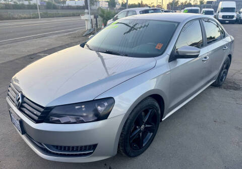 2014 Volkswagen Passat 1.8T Wolfsburg Edition PZEV
