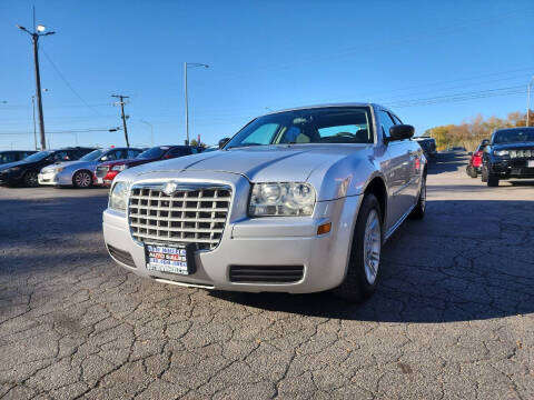 2005 Chrysler 300 for sale at New Wheels in Glendale Heights IL