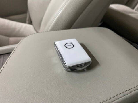2024 Volvo XC90 B6 Core Bright Theme