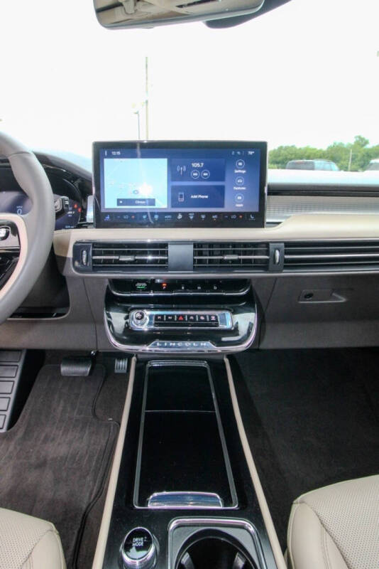 2023 Lincoln Corsair Standard