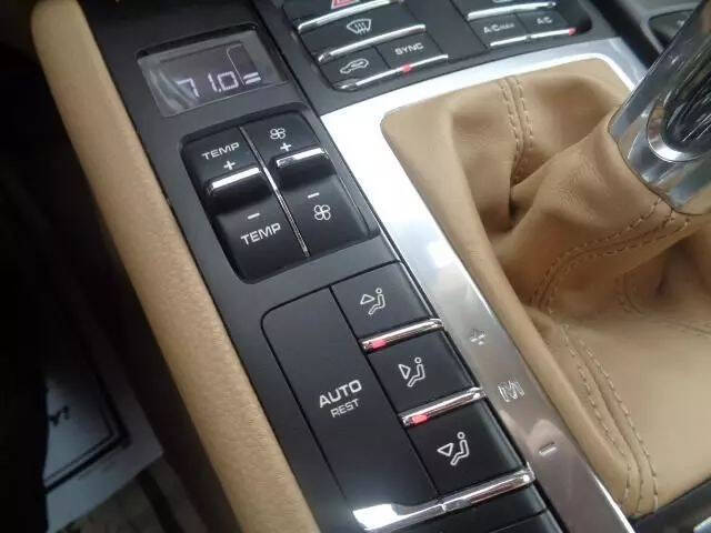 2015 Porsche Macan S