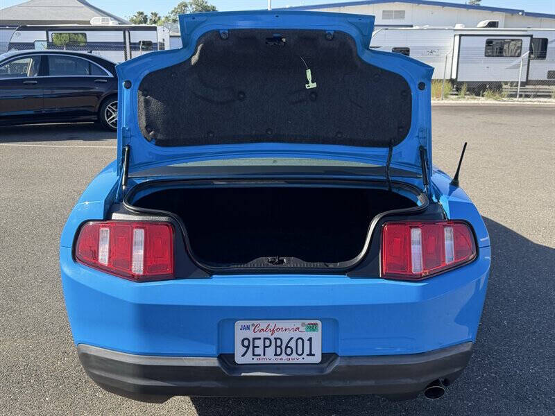 2010 Ford Mustang V6