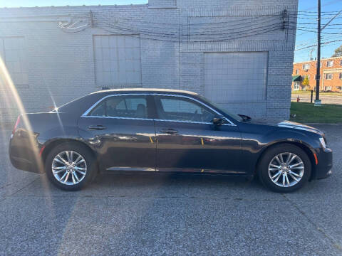 2017 Chrysler 300 Limited