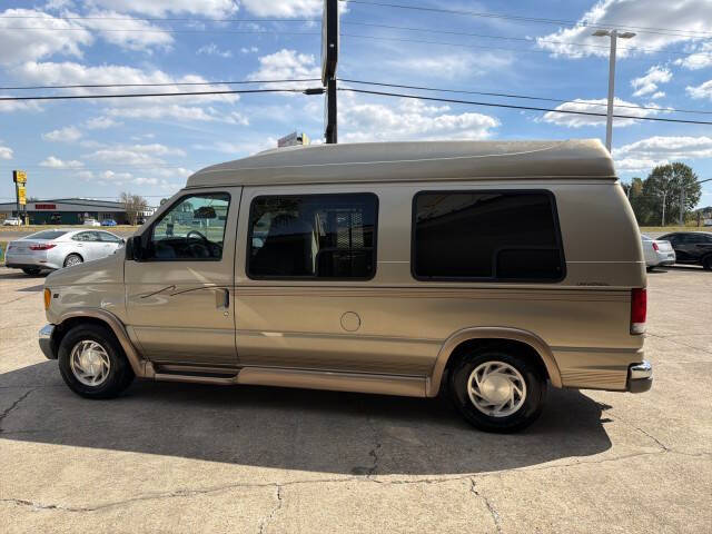 2000 Ford E-Series E-150