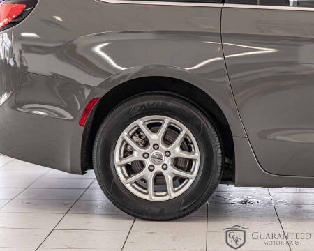 2022 Chrysler Pacifica Touring L