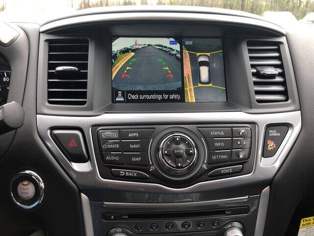 2019 Nissan Pathfinder SL