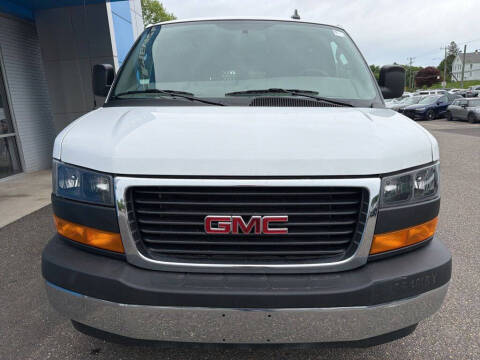 2024 GMC Savana 2500