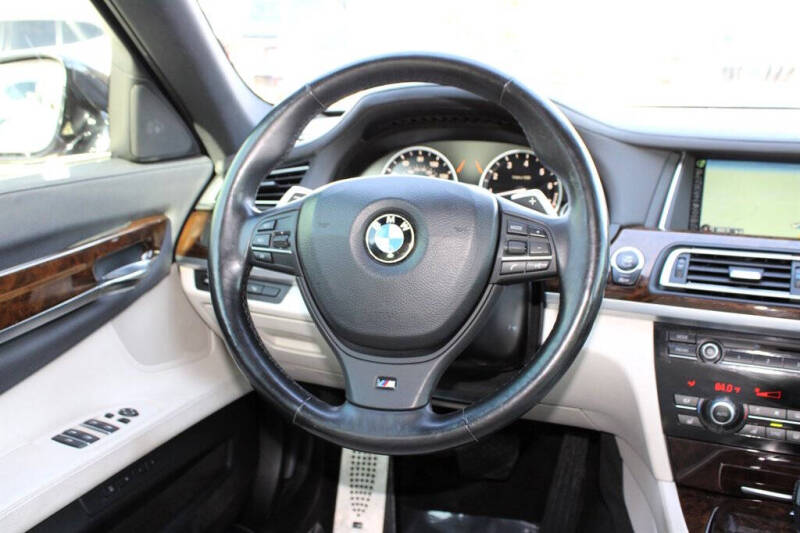 2013 BMW 7 Series 740Li xDrive