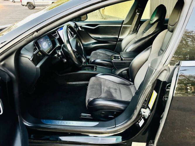 2017 Tesla Model S 75