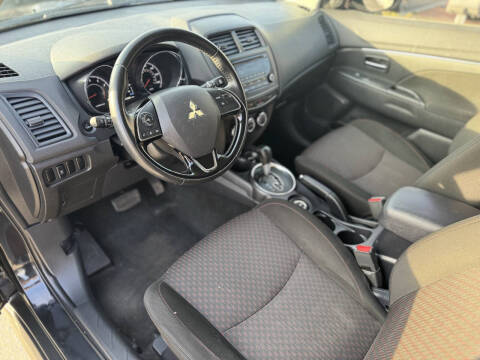 2017 Mitsubishi Outlander Sport LE