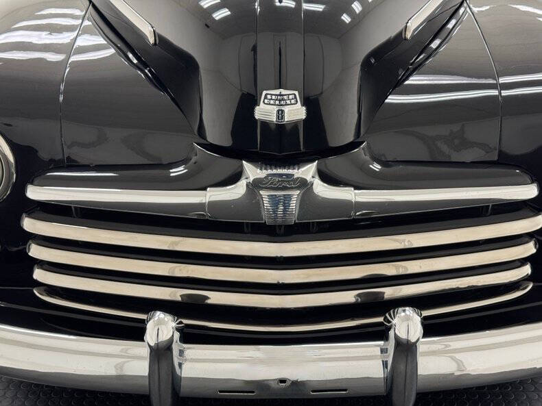 1948 Ford Super Deluxe