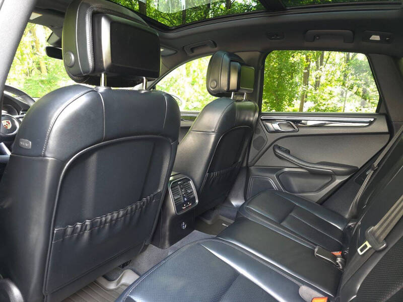 2023 Porsche Macan
