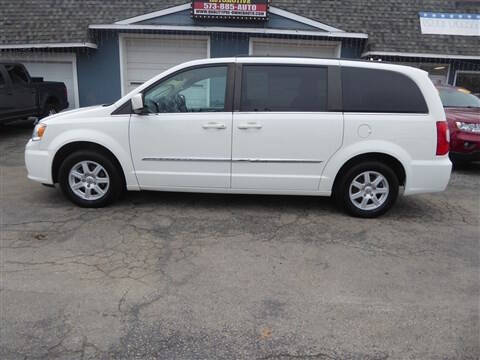 2012 Chrysler Town and Country Touring