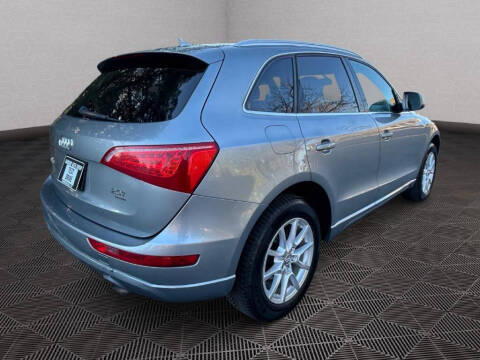 2011 Audi Q5 2.0T quattro Premium
