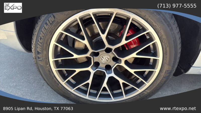 2015 Porsche Macan Turbo