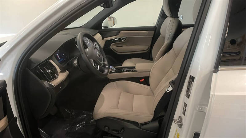 2026 Volvo XC90 B6 Plus 7P