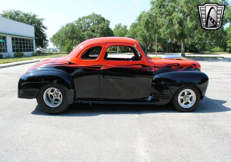 1941 Plymouth P11D