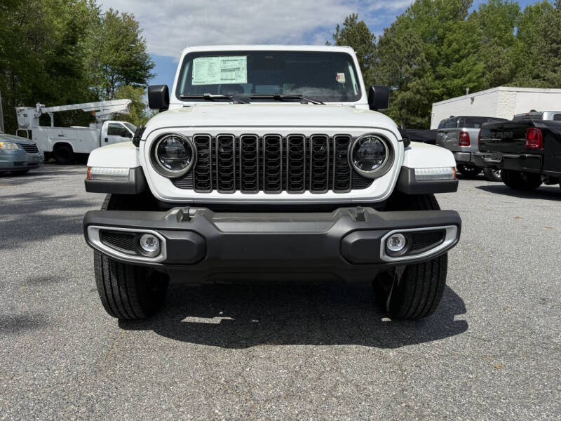 2026 Jeep Gladiator Sahara