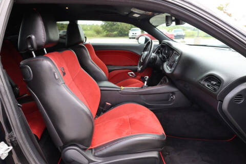 2018 Dodge Challenger 392 HEMI Scat Pack Shaker