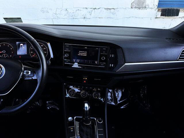 2019 Volkswagen Jetta R-Line