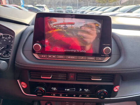 2025 Nissan Rogue SV