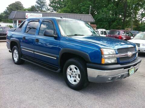 2004 Chevrolet Avalanche for sale at Commonwealth Auto Group in Virginia Beach VA
