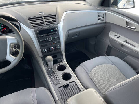 2011 Chevrolet Traverse LS