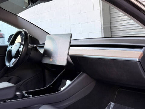 2019 Tesla Model 3 Performance
