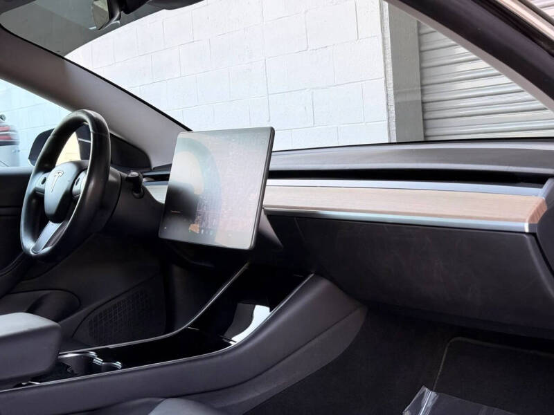 2019 Tesla Model 3 Performance