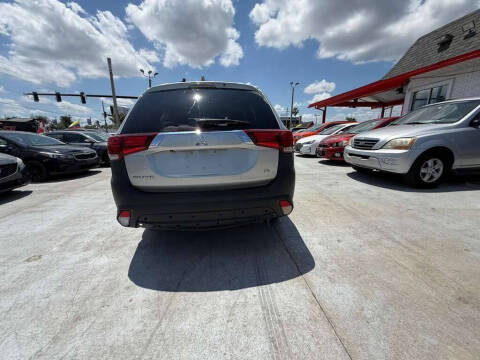 2020 Mitsubishi Outlander SEL