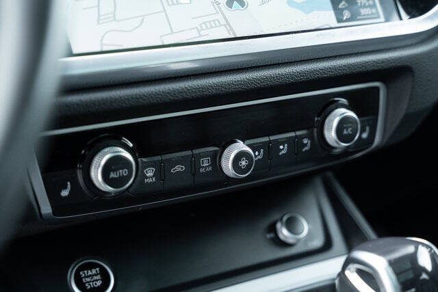 2022 Audi Q3 quattro S line Prem Plus 45 TFSI