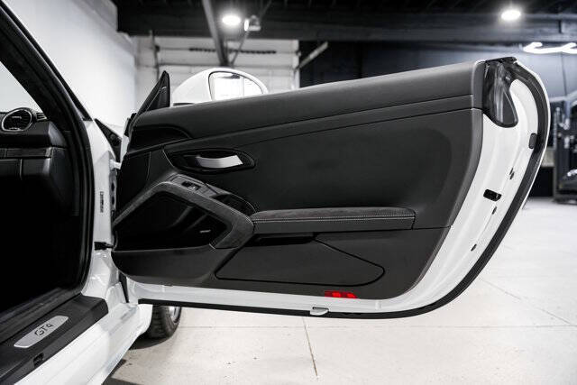 2020 Porsche 718 Cayman GT4