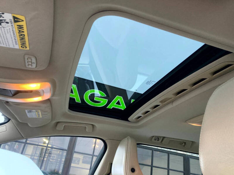 2013 Volvo XC70 T6 Platinum