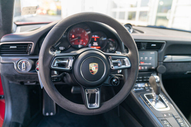 2017 Porsche 911 13